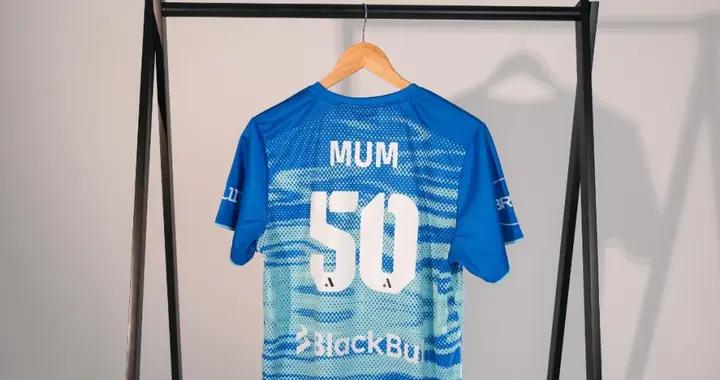 奧克蘭FC婦女節特別活動，熱身球衣背面致敬生命中重要的女性