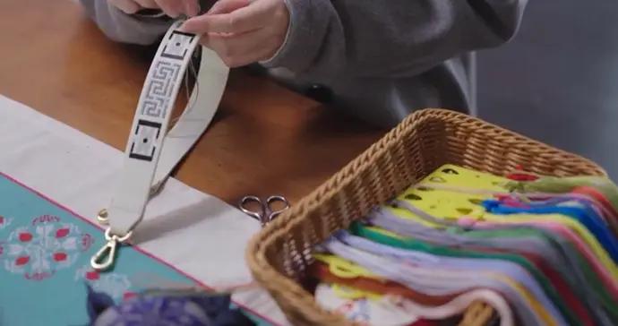 傳承三百年的指尖詩意“潮”在當下！上海非遺羅涇十字挑花首次試水商業聯名