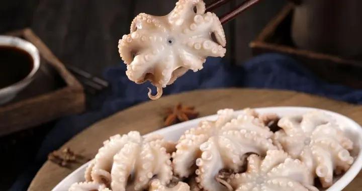 這種海洋裏的“大聰明”，還是被人煎、烤、炸後端上餐桌