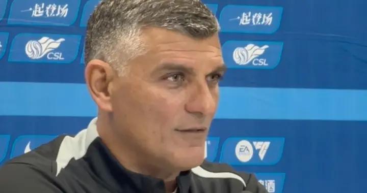 約翰-阿洛伊西：我們丟球后沒沮喪；主場氛圍是我見過最棒的