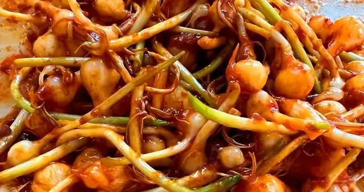 春天這菜正當時，比韭菜鮮，比菠菜嫩，簡單一醃鮮香又解饞