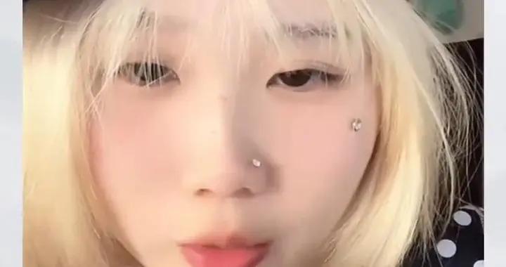 遊戲官方公款追星翻車？精神小妹歌手爆雷，壓根不知道這遊戲