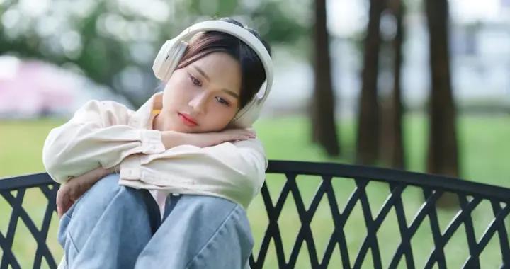 有些旋律爲什麼一聽起來就心痛想哭啊？