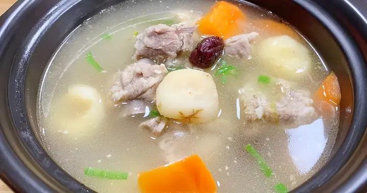 入春後多喝湯！這3樣一起煮，不油不膩鮮滑、喝一口就愛上這滋味