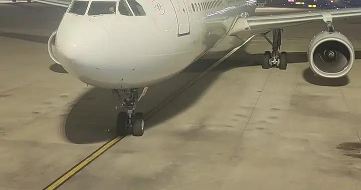 臺灣旅遊團滯留中東細節：買洗衣液打持久戰，“人肉快遞”臺胞證