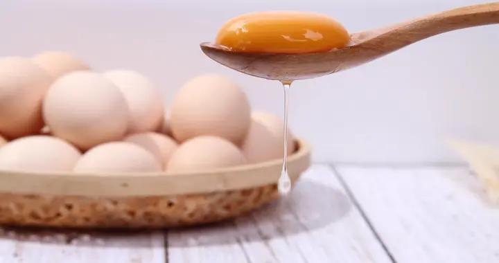 雞蛋配蜂蜜真的不安全？破除傳言，教你科學食用，補充營養更健康