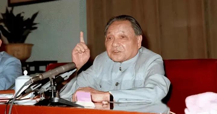 1985年百萬大裁軍：爲何放着元帥上將不用，偏選一位少將操刀？