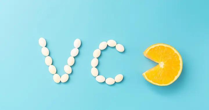 維生素C敷臉能美白？先搞懂：選對衍生物，避開自制風險