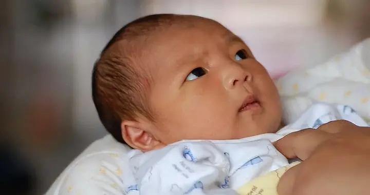 新生兒3個部位越醜，寶寶在孃胎裏發育得越好，你家娃佔了幾個？