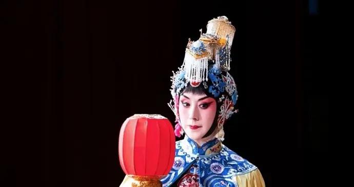 史依弘解讀《霸王別姬》：虞姬的美，是顧全大局，是敢愛敢恨