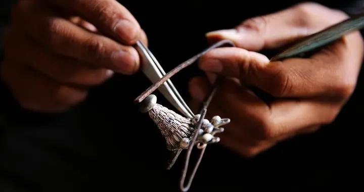 聚焦兩會:代表委員爲非遺建言獻策，這些建議提案值得關注