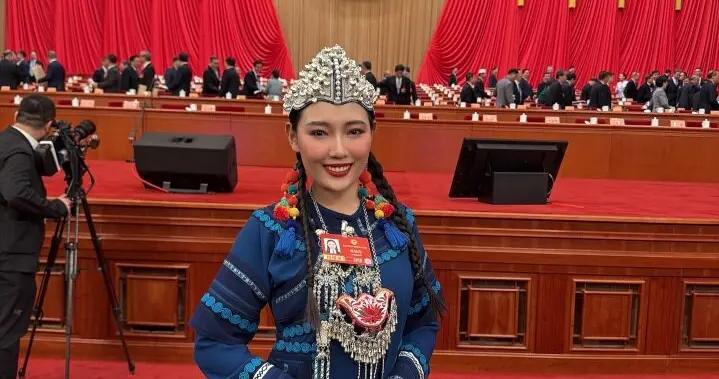 全國政協委員、鈺尼文化藝術傳承中心校長楊鈺尼：請遊客“住”進民族文化裏