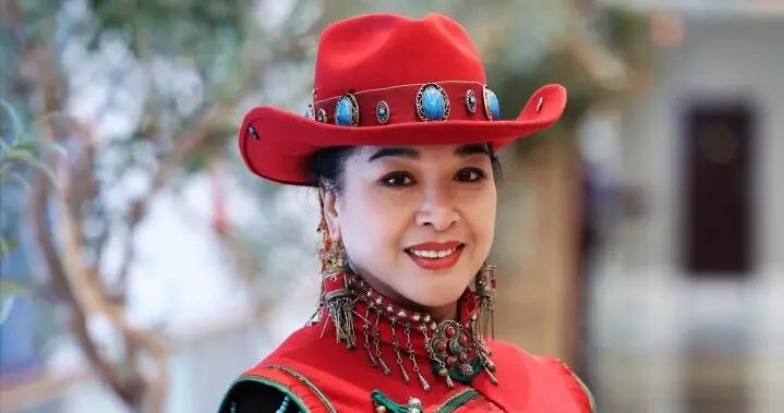 全國人大代表、雲南省怒江州民族文化工作團一級演員茸芭莘那：深挖民族文化 形成品牌效應