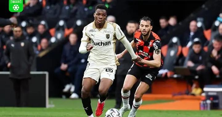 洛里昂2-1朗斯，迪昂進球，託辛破門