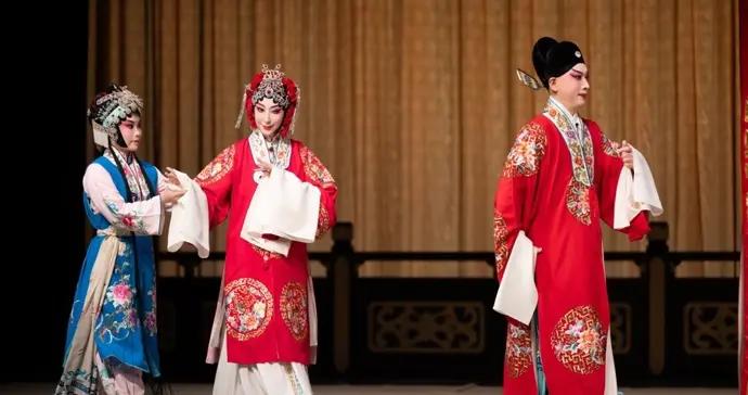 “剛健婀娜”尚派《玉堂春》在滬上演，韓宜珈金喜全蕭潤年攜手演繹