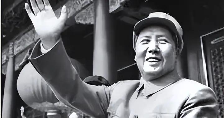 毛主席5次拒絕將自己印在紙幣上，爲何第五套人民幣印上了他？