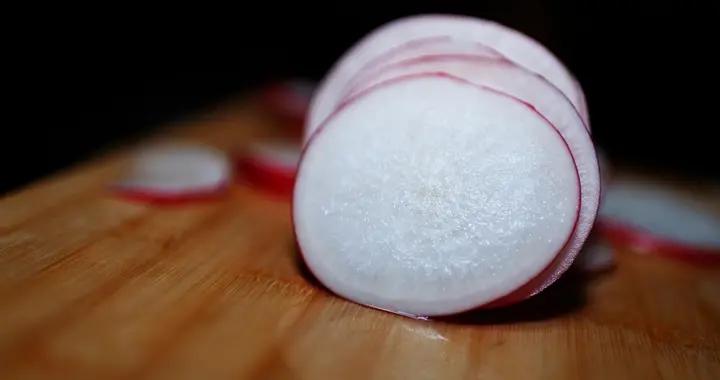 爲啥喫蘿蔔愛放屁？科學解釋來了，其實是消化在“工作”