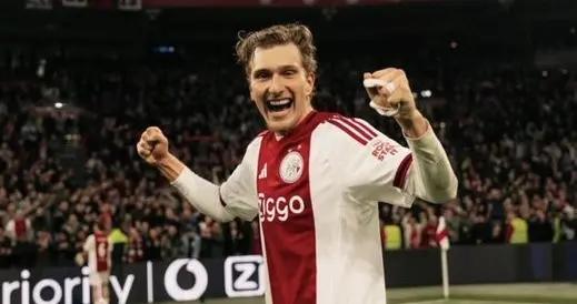 記者：曼聯正式與阿賈克斯接觸，討論引進比利時天才前鋒古茨