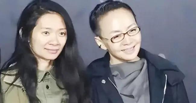 宋丹丹繼女成奧斯卡最佳，拍電影捧明星最感激後媽，穿搭挺樸素