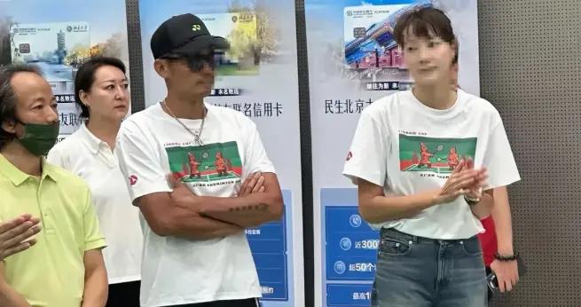 9年纔看懂這盤大棋，謝杏芳的冷漠，徹底揭開林丹的“婚姻真相”