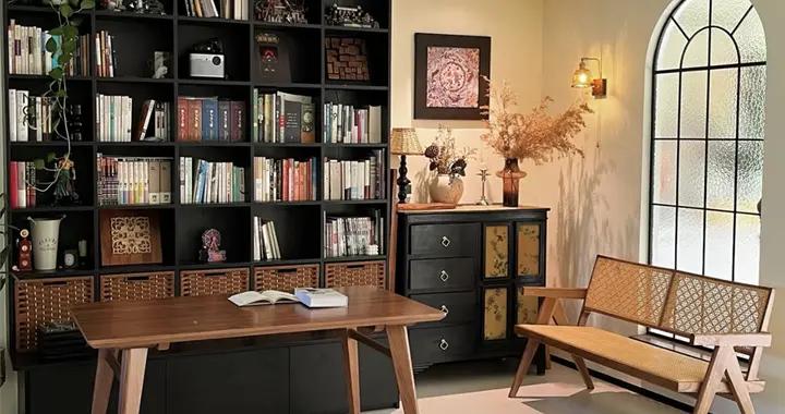 武漢姑娘的“去客廳化”裝修火了，不買電視放書架，住出了平層感