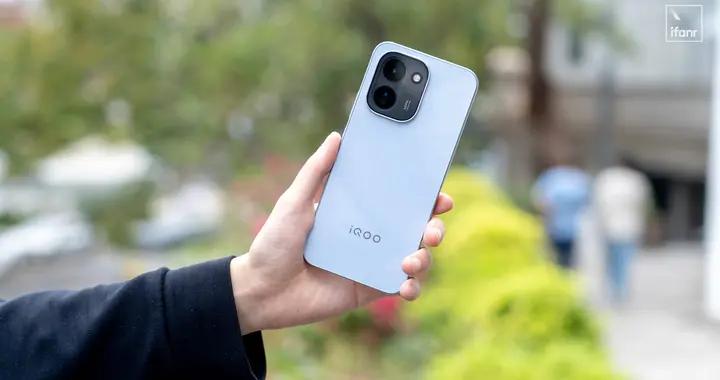 iQOO Z11 發佈：9020mAh 超大電池，屏幕續航全部點滿