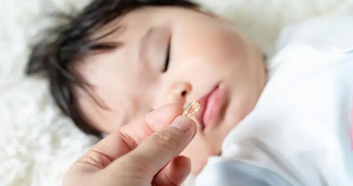 新手爸媽必看！四個月寶寶睡眠黃金時長，這4招幫娃睡整覺