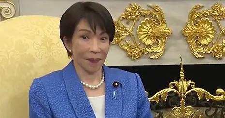 “跪美”外交現場，高市笑容僵硬，美國通告日本：中方反制還沒完