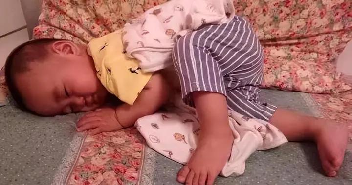 孩子睡姿暗藏着性格祕密，六種睡姿對應不同性格，你娃是哪種？