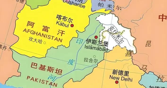 原來朝鮮和巴基斯坦之間正好隔了一箇中國，其實兩地挺遠的！