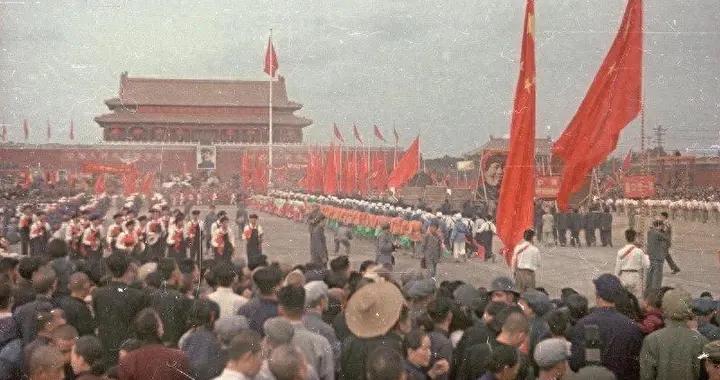 新中國曾被蘇聯逼還86億軍火債？最終如何還清？