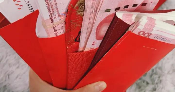 兩會代表提議：育兒補貼有望從每月300元提高到1100元，延長到6歲