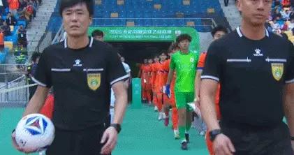 半場：山東泰山B隊0-0泰安天貺，和康華中柱