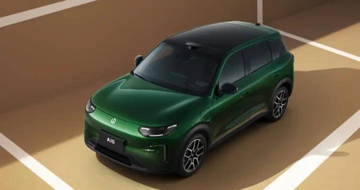 不講武德！零跑 A10 集齊 800 V、激光雷達和「車位到車位」，只要 6.58 萬元起