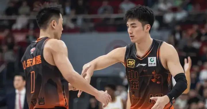 鐵出天際，山東後衛組合高詩巖&於德豪全場合計7中0合砍1分