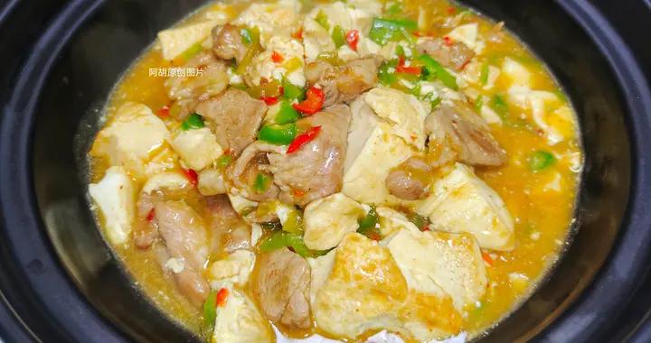 這兩樣食材是絕配！大火一炒一燒，滑嫩又入味，用來拌米飯無敵了