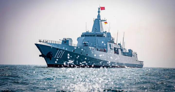 3天2次挑釁！055大驅接連亮劍，爲遼寧艦、山東艦築起海上鐵壁！