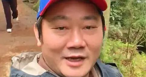 張雪宣佈：拍賣賽車復刻版，所得款項捐給嫣然天使基金！李亞鵬回應：一定要通知我