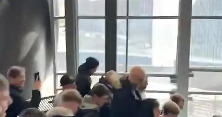 誓死歡迎阿隆索，利物浦球迷離開球場時高歌阿隆索名字