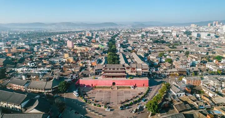 江南移民赴雲南營建的古城，一度比昆明更繁華，如今斥資30億守護