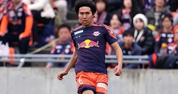 RB大宮松鼠官方：中場球員加藤玄右大腿二頭肌肌肉拉傷