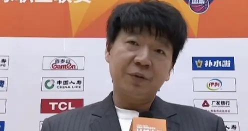 邱彪：今晚的三分出手太少我不太滿意，大家還是要敢於投籃