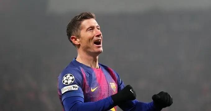 羅馬諾：巴薩準備向萊萬提供一份減薪的一年合同