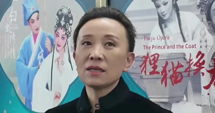 越劇演員吳鳳花：越劇《狸貓換太子》已演出近千場