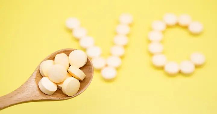 維C美白不是“神話”！科學食用+注意事項，膚色悄悄變好