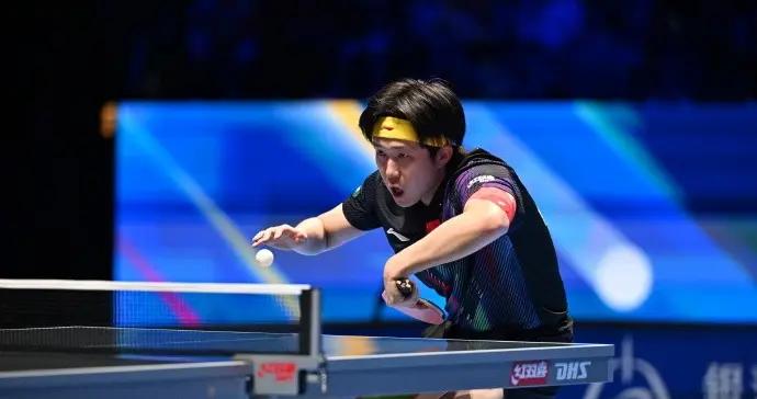 王楚欽4-1淘汰衛冕冠軍雨果，晉級乒乓球世界盃男單決賽