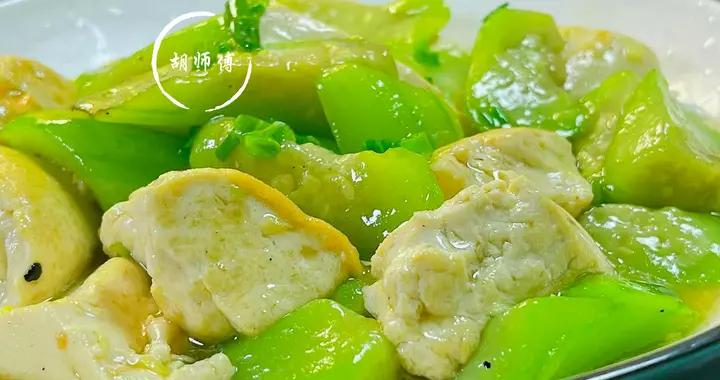 穀雨前後要養骨！少喫白菜土豆，多喫3樣，腿腳有勁，身體硬朗！