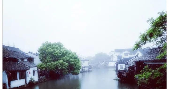 煙雨朦朧 吳儂軟語 湖光山色 陶醉江南