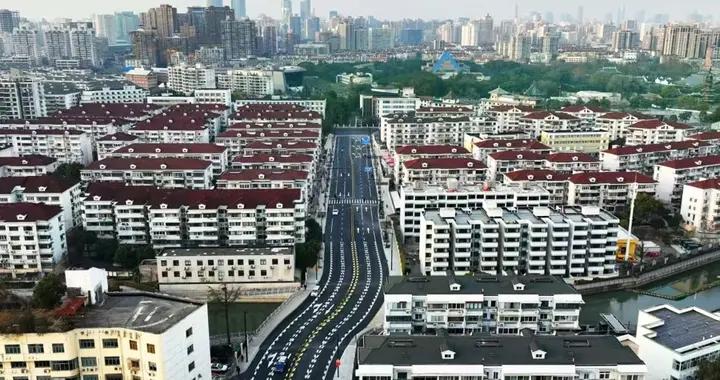 聯動模速空間企業，龍華街道探索AI賦能基層治理新場景