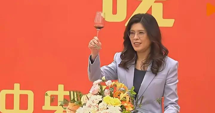 菩薩蠻二首·鄭麗文主席訪問大陸